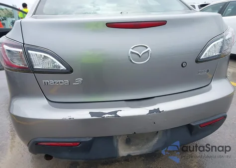 2011 Mazda Mazda3 I Sport из США, поврежденный, VIN JM1BL1UF1B1391192